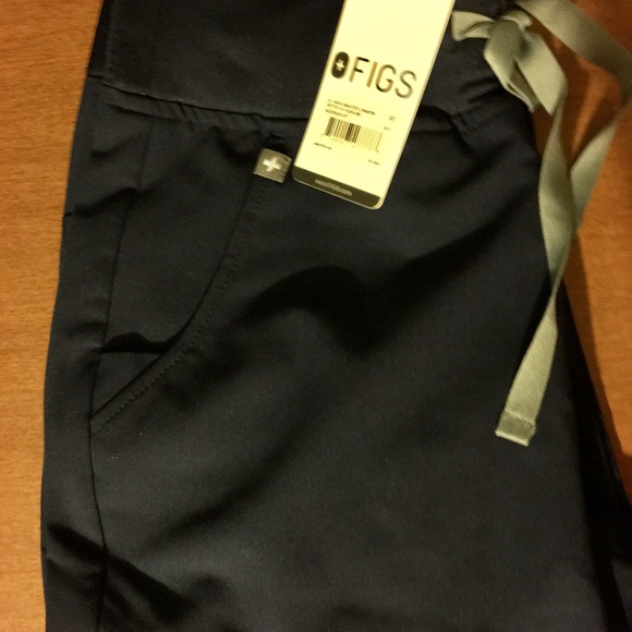 FIGS Zamora High Waisted Jogger Style Scrub Pants-Slim Fit - Picture 3 of 4